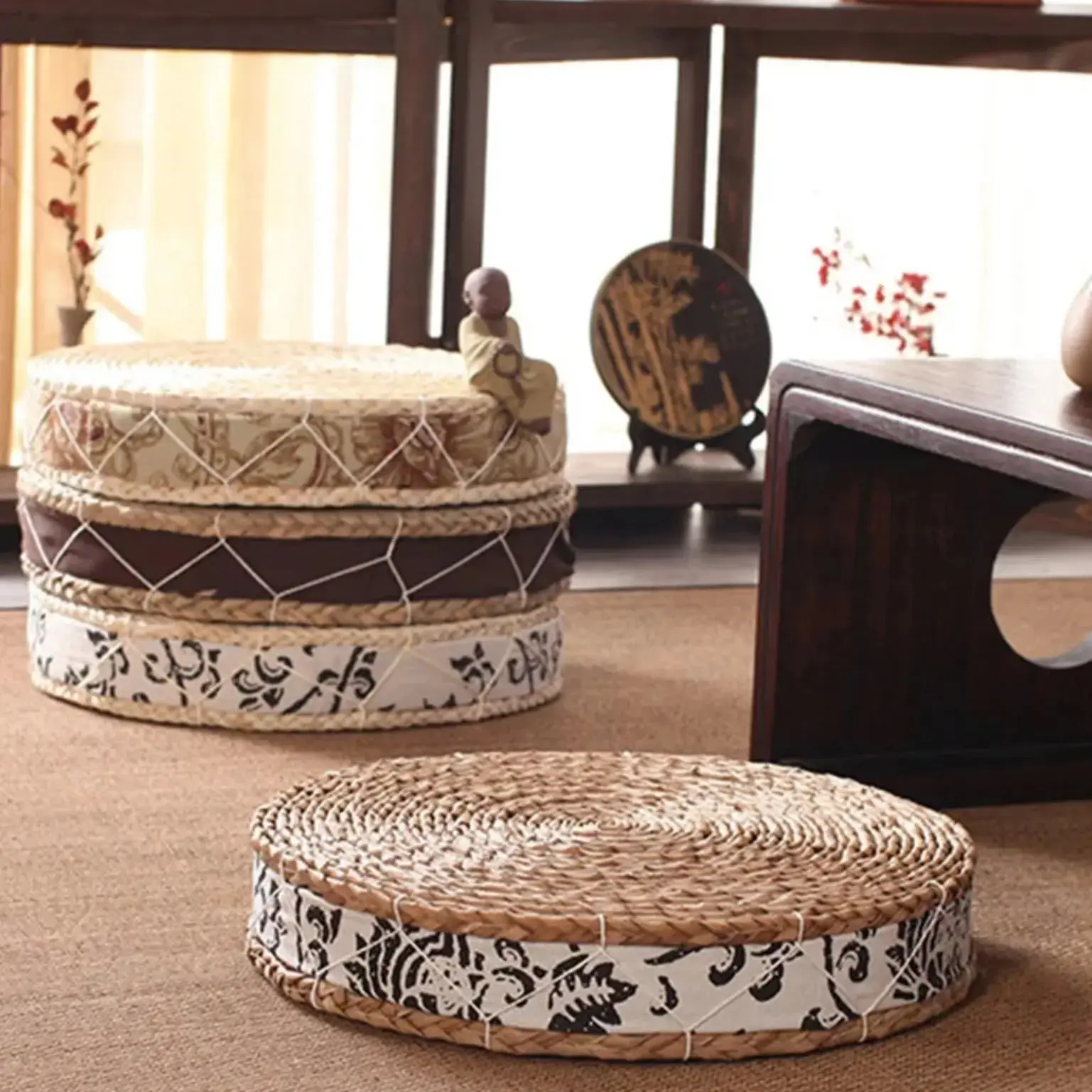 Japanese straw floor cushion 'Anjo'