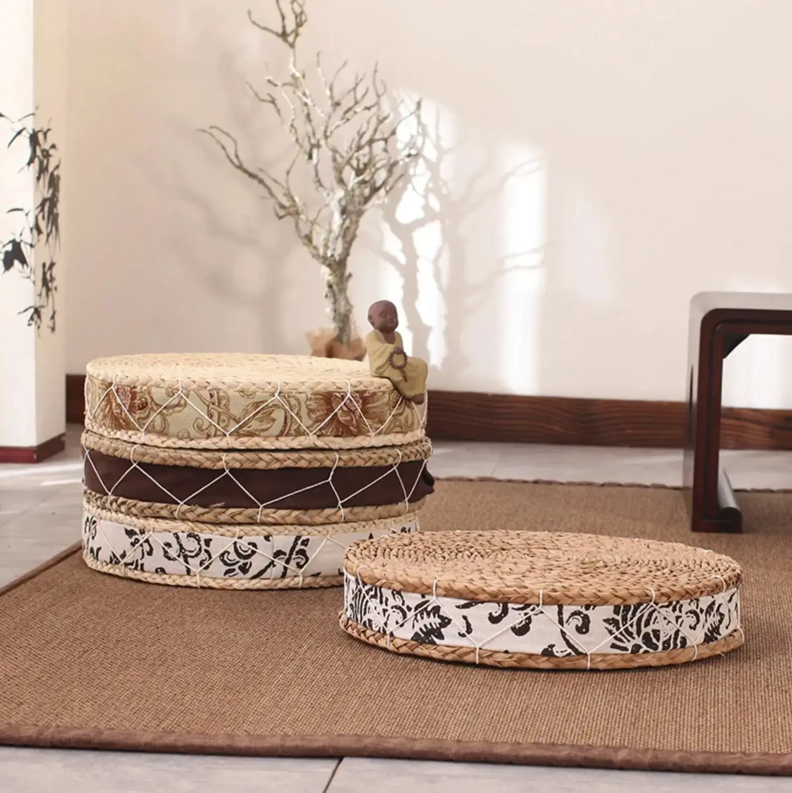 Japanese straw floor cushion 'Anjo' - Image 2