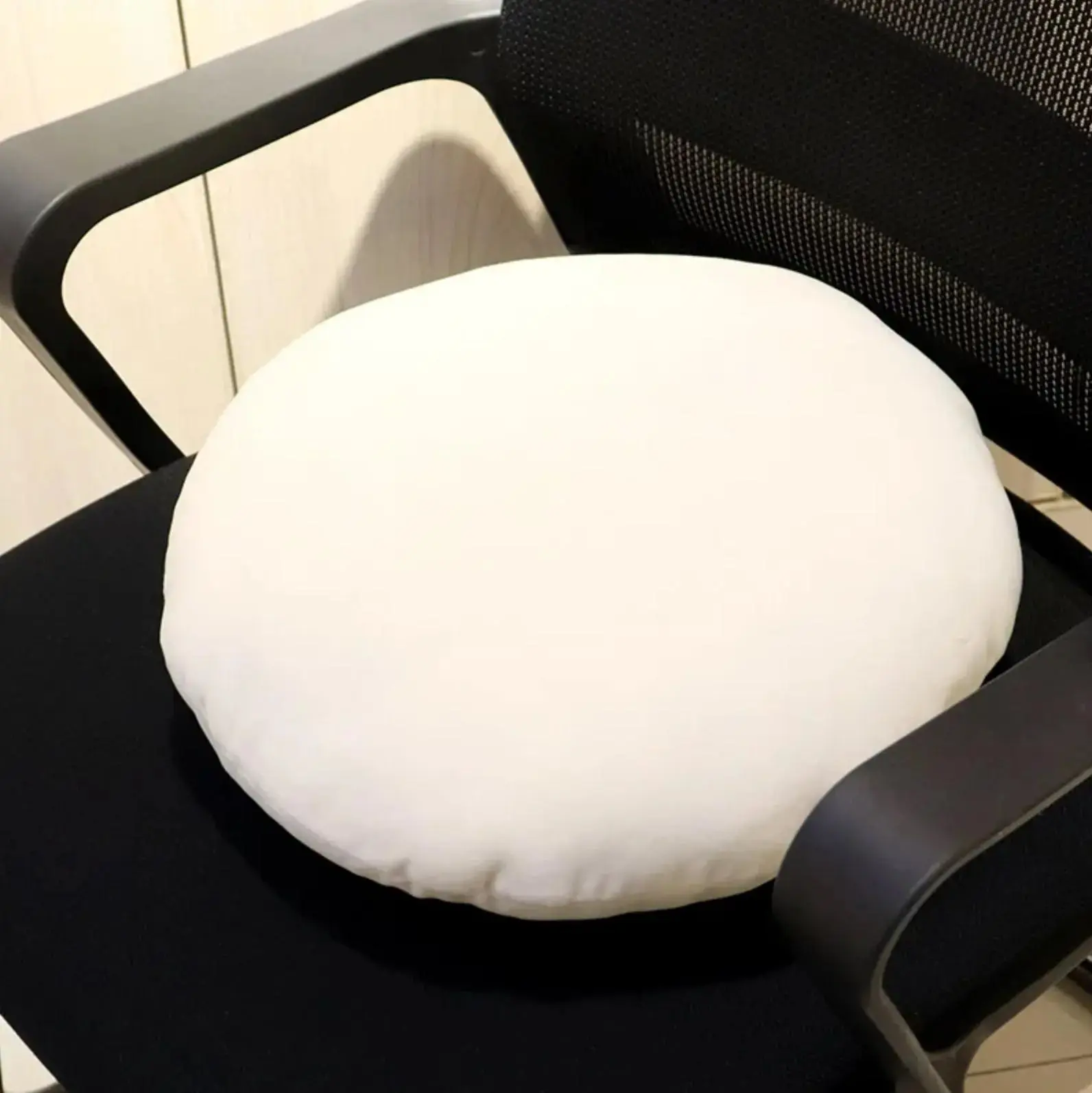 Japanese velvet cushion 'Nishio' - Image 7